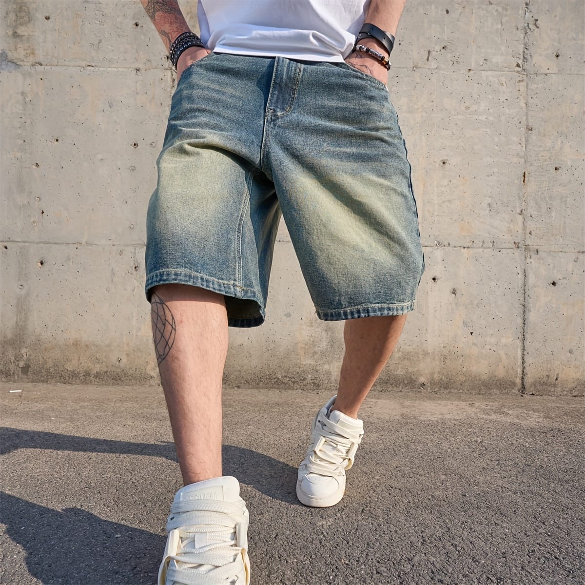 Men'S Casual Loose-Fit Denim Shorts - Knee-Length, Solid Color, Raw Hem, Non-Stretch Fabric, White Sneakers, Perfect for Summer, Casual Summer Wear|Raw Hem Shorts|Nonstretch Fabric