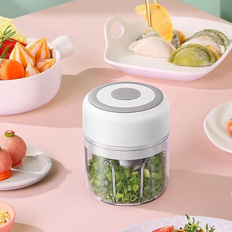Wireless Portable Mini Food Blender, Chopper, Grinder with USB Charging - Electric Mixer and Food Processor for Kitchen Use, Compact Design for Easy Storage, Perfect for On-the-Go Meals, Kitchen Appliance, Modern Kitchenware, Durable Kitchen Tool