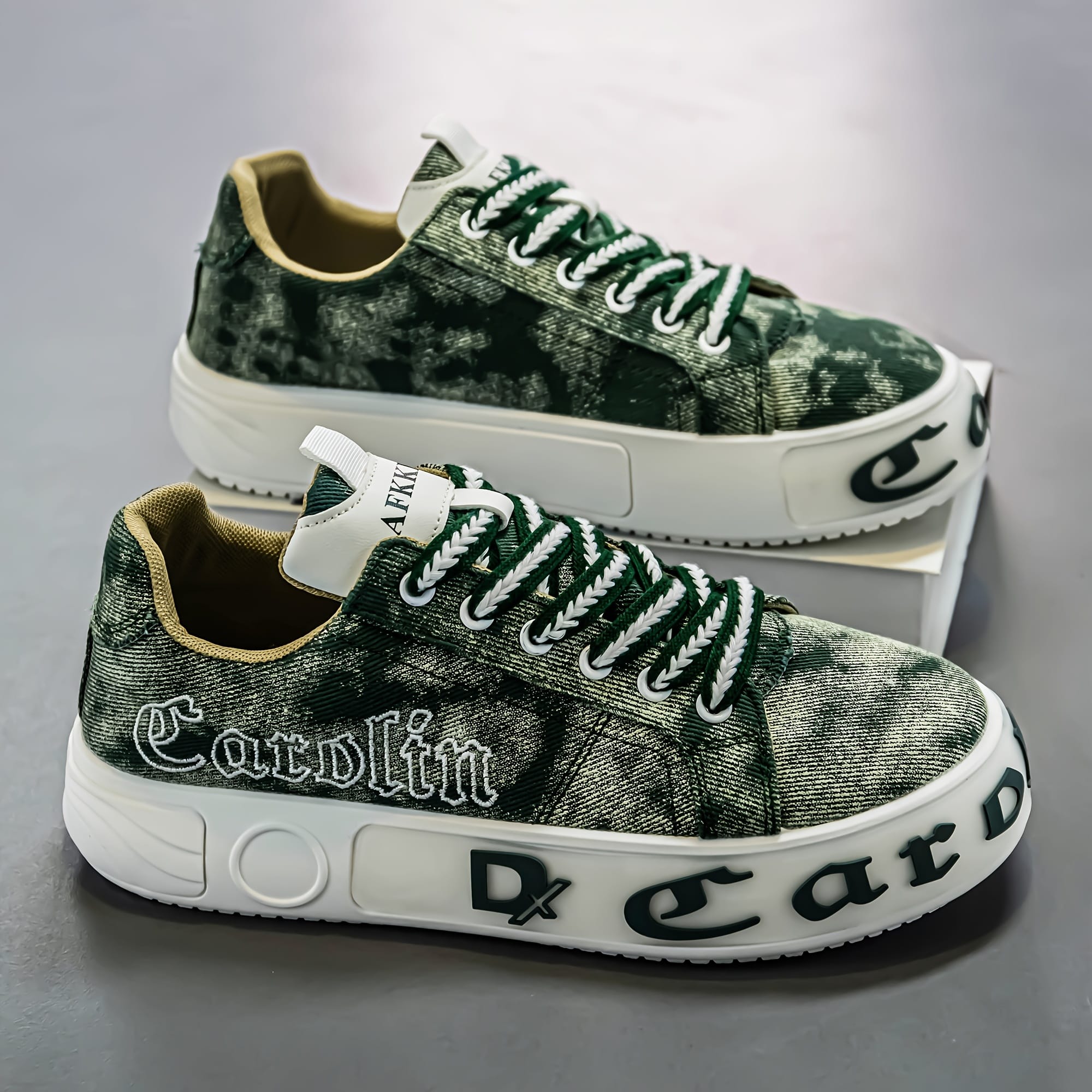 BJ888 Men'S Streetwear Skate Shoes - Low-Top Canvas Sneakers with Breathable Fabric Lining & Durable PVC Sole, Green Camo Design for Casual, Outdoor, Daily Wear, Skateboarding Shoes, Outdoor Footwear, Sporty Look, Fabric Lined Interior