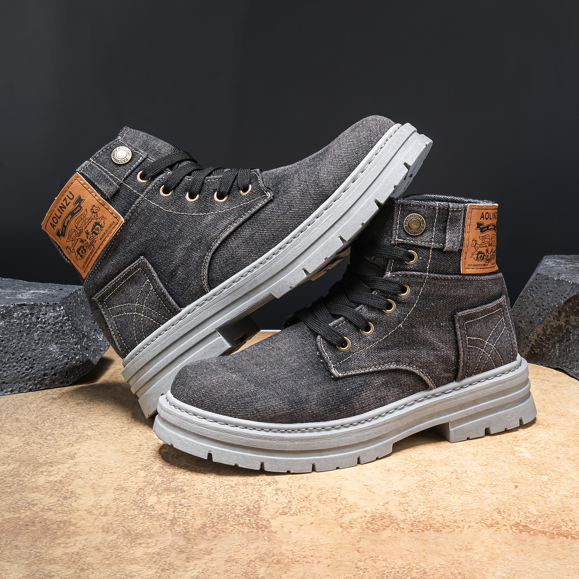 Men's Vintage American-Style Chunky Sole Western Work Boots for Fall/Winter 2025 - Distressed Design