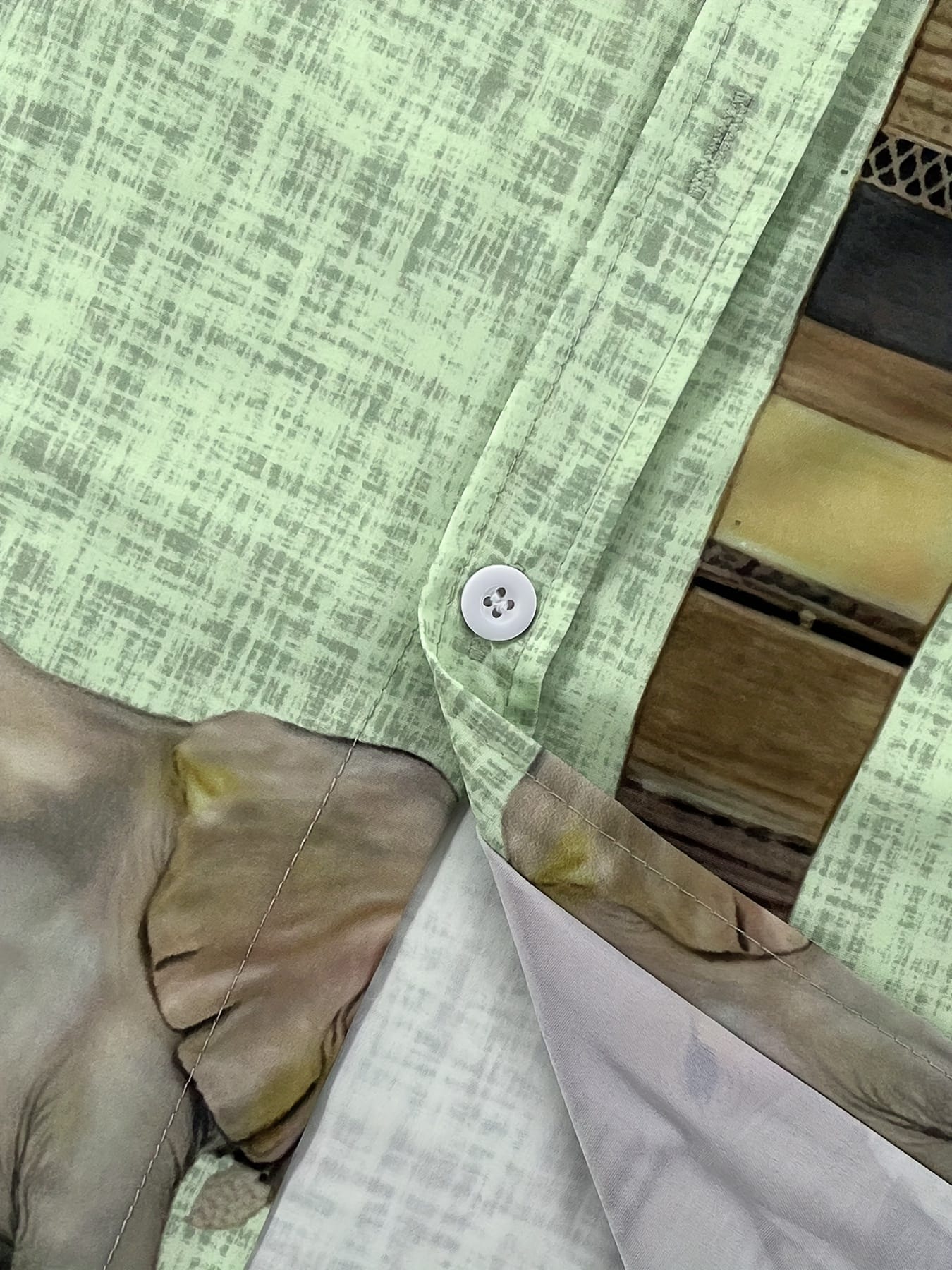 Men's Vintage Elephant Family Shirt - Mint Green & Beige Tropical Button-Up, Lightweight Non-Stretch Fabric for Jungle Wedding, Safari Vacation - Machine Washable Stand Collar Casual Shirt, Elephant Gifts, Summer Outfit, Nonstretch Material