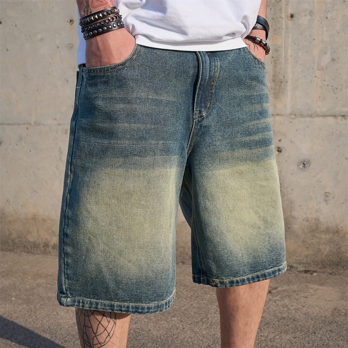 Men'S Casual Loose-Fit Denim Shorts - Knee-Length, Solid Color, Raw Hem, Non-Stretch Fabric, White Sneakers, Perfect for Summer, Casual Summer Wear|Raw Hem Shorts|Nonstretch Fabric