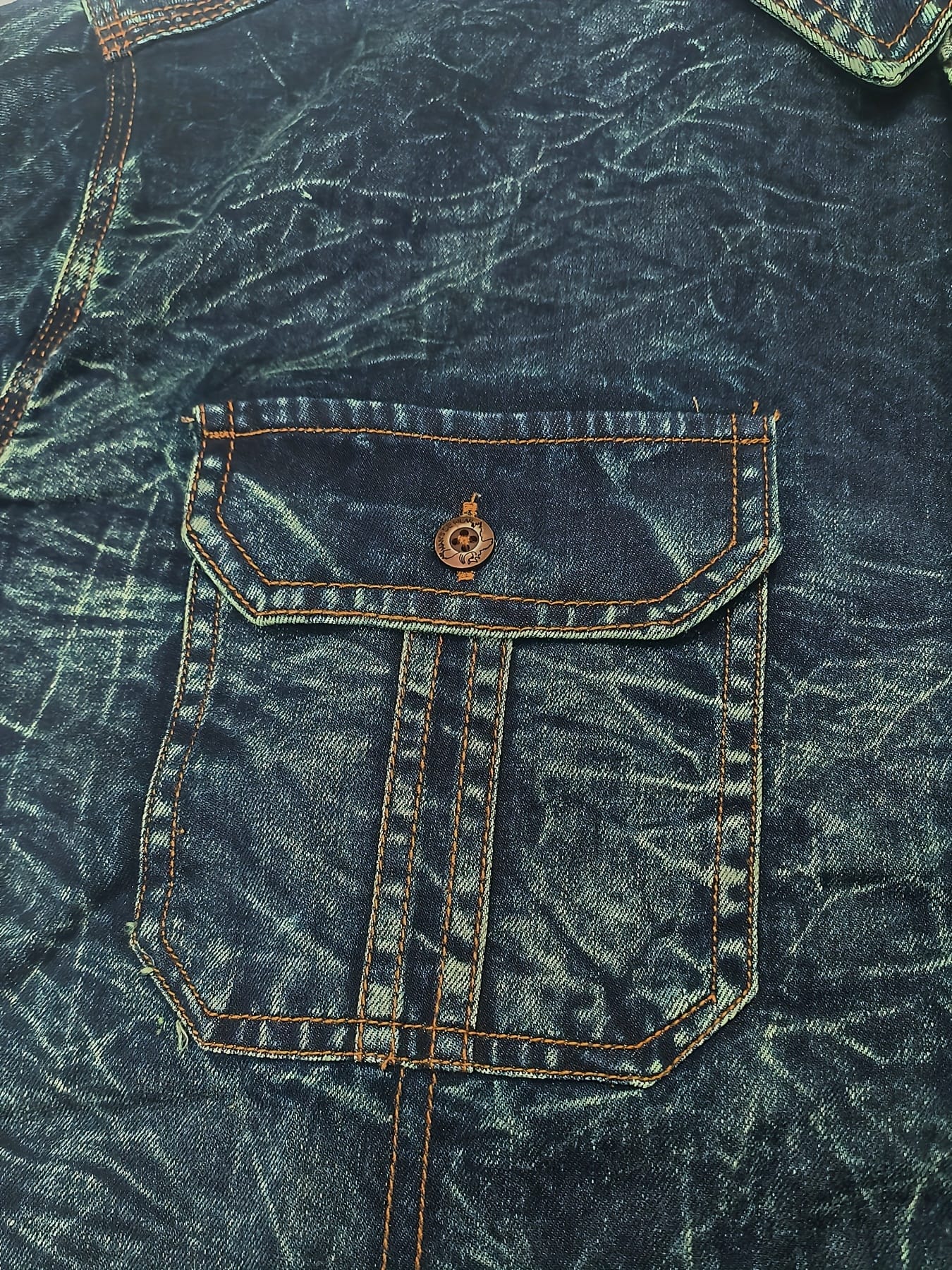 Men'S Slim-Fit Vintage Washed Denim Long Sleeve Shirt with Double Chest Pockets & Button- Collar - Casual Retro Style for All-Season Layering, Versatile Clothing, Classic Buttonup, Durable Fabric