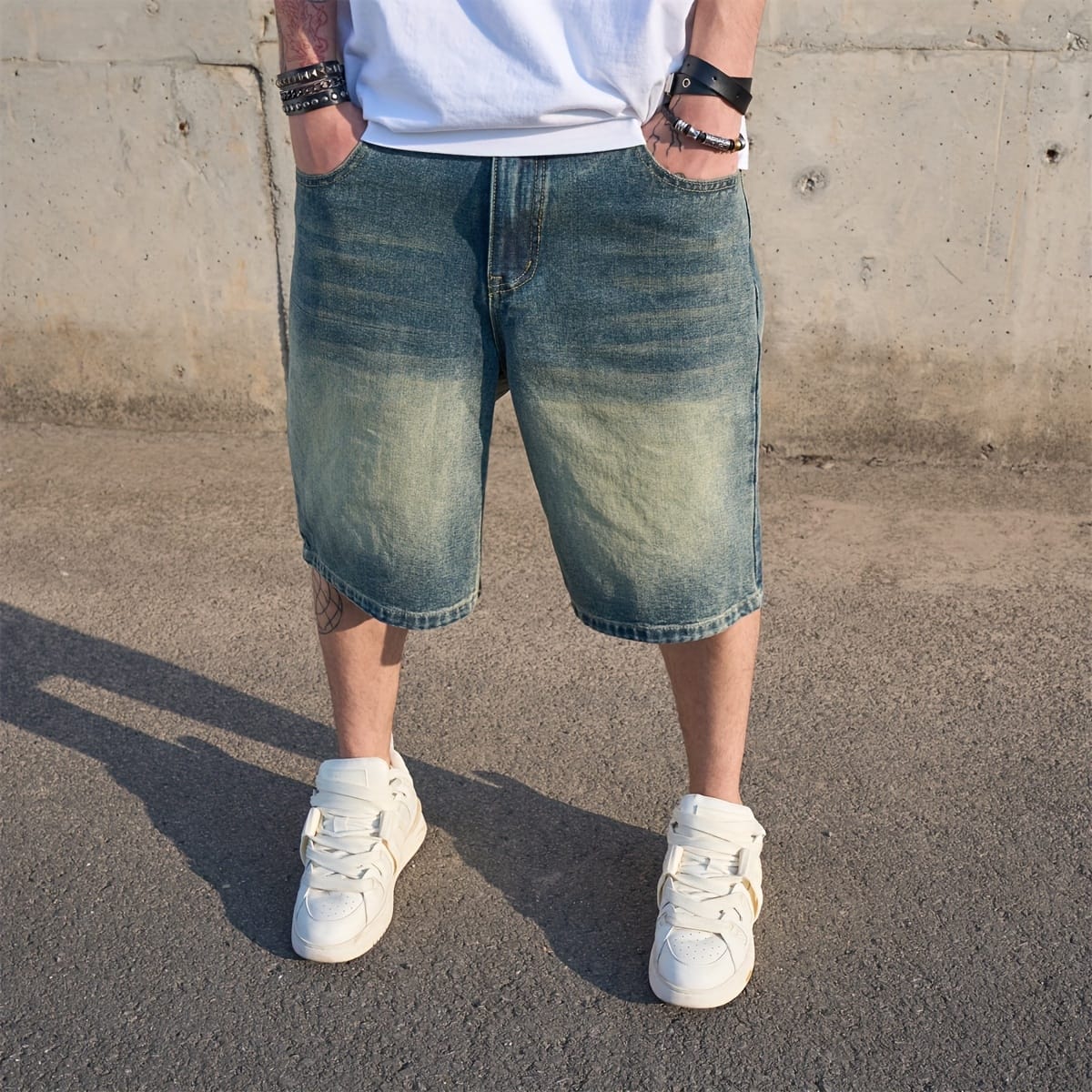 Men'S Casual Loose-Fit Denim Shorts - Knee-Length, Solid Color, Raw Hem, Non-Stretch Fabric, White Sneakers, Perfect for Summer, Casual Summer Wear|Raw Hem Shorts|Nonstretch Fabric