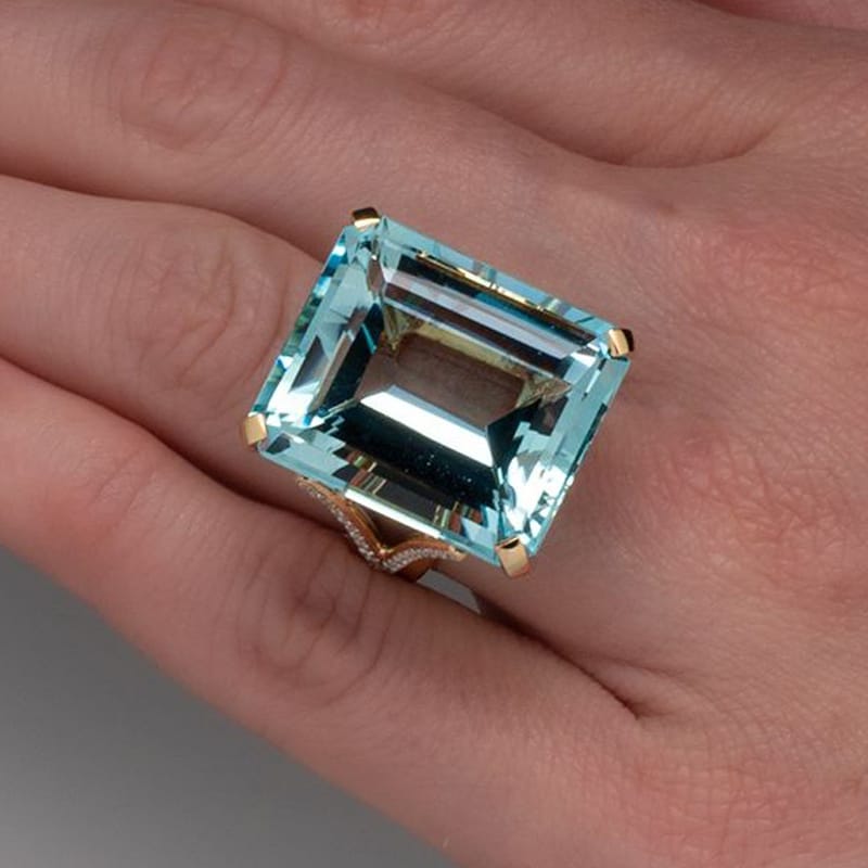 A Stylish And Luxurious Gold-Plated Ring with Square Sparkling Cubic Zirconia, The Perfect Gift for a Birthday, Christmas, And Anniversaries.