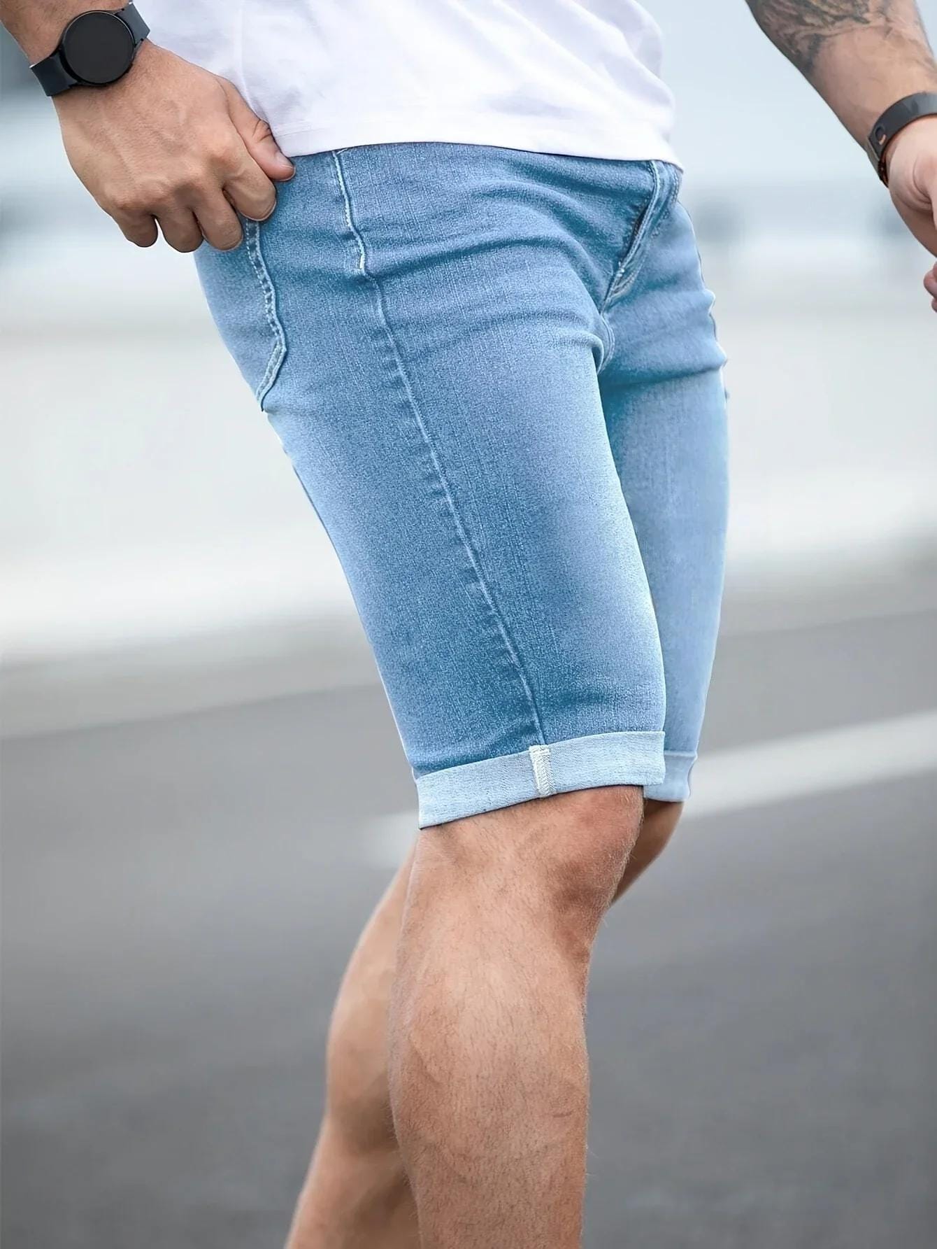 1pc Men'S Casual Loose Fit Denim Shorts - American Street Style, Knee-Length, Light Blue, Distressed Details, Perfect for Daily Wear, Casual Attire|Distressed Denim|Medium Elasticity