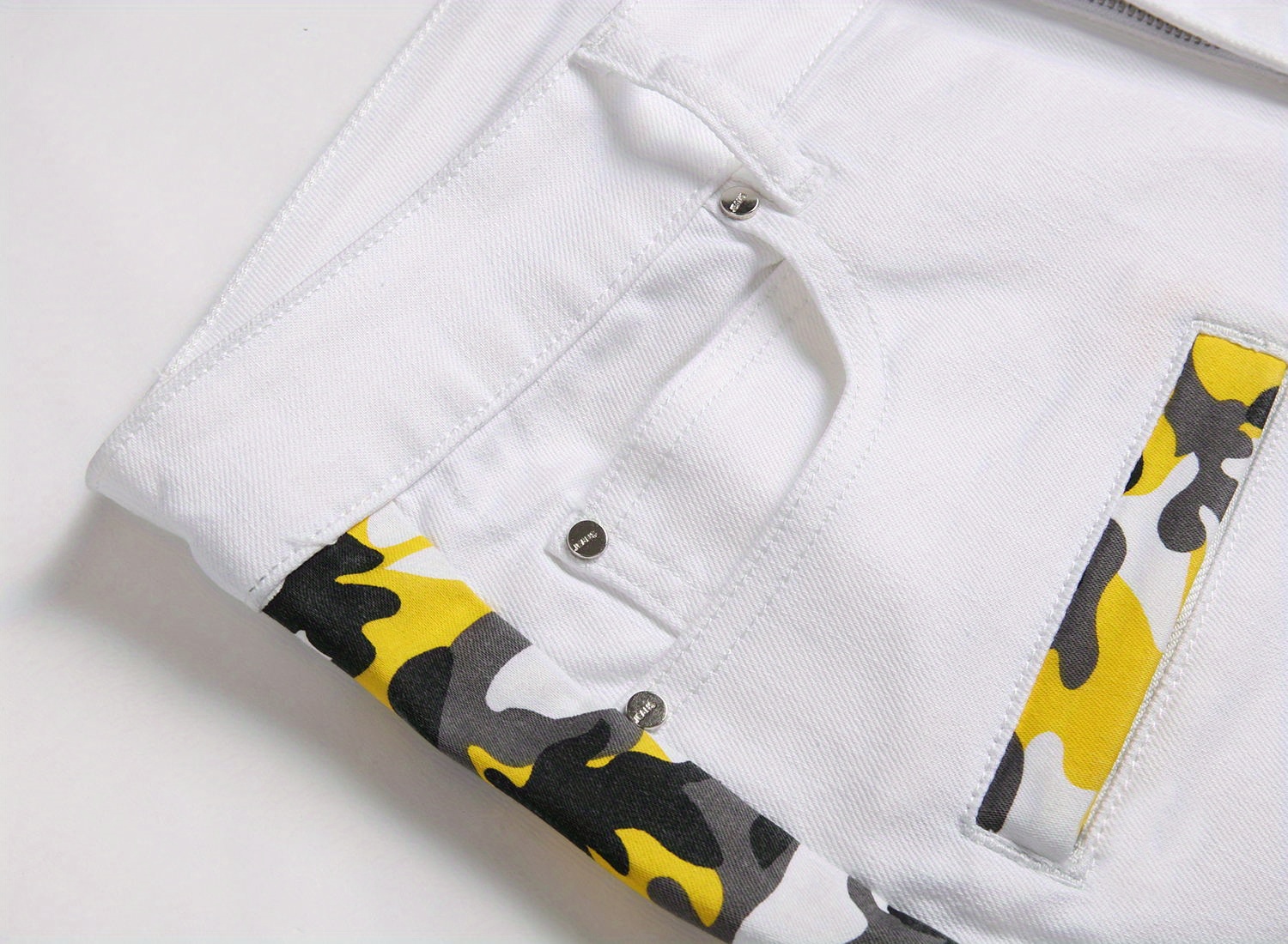 Camouflage Pattern Slim Fit Jeans, Men's Casual Slightly Stretch Street Style Slant Pockets Denim Jeans For Spring Summer