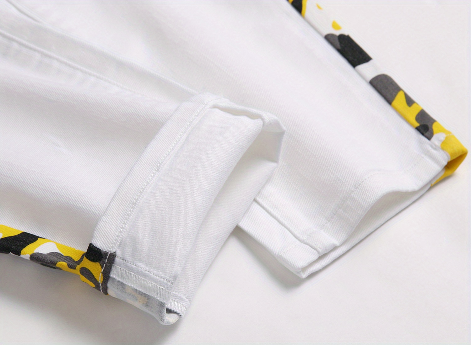 Camouflage Pattern Slim Fit Jeans, Men's Casual Slightly Stretch Street Style Slant Pockets Denim Jeans For Spring Summer