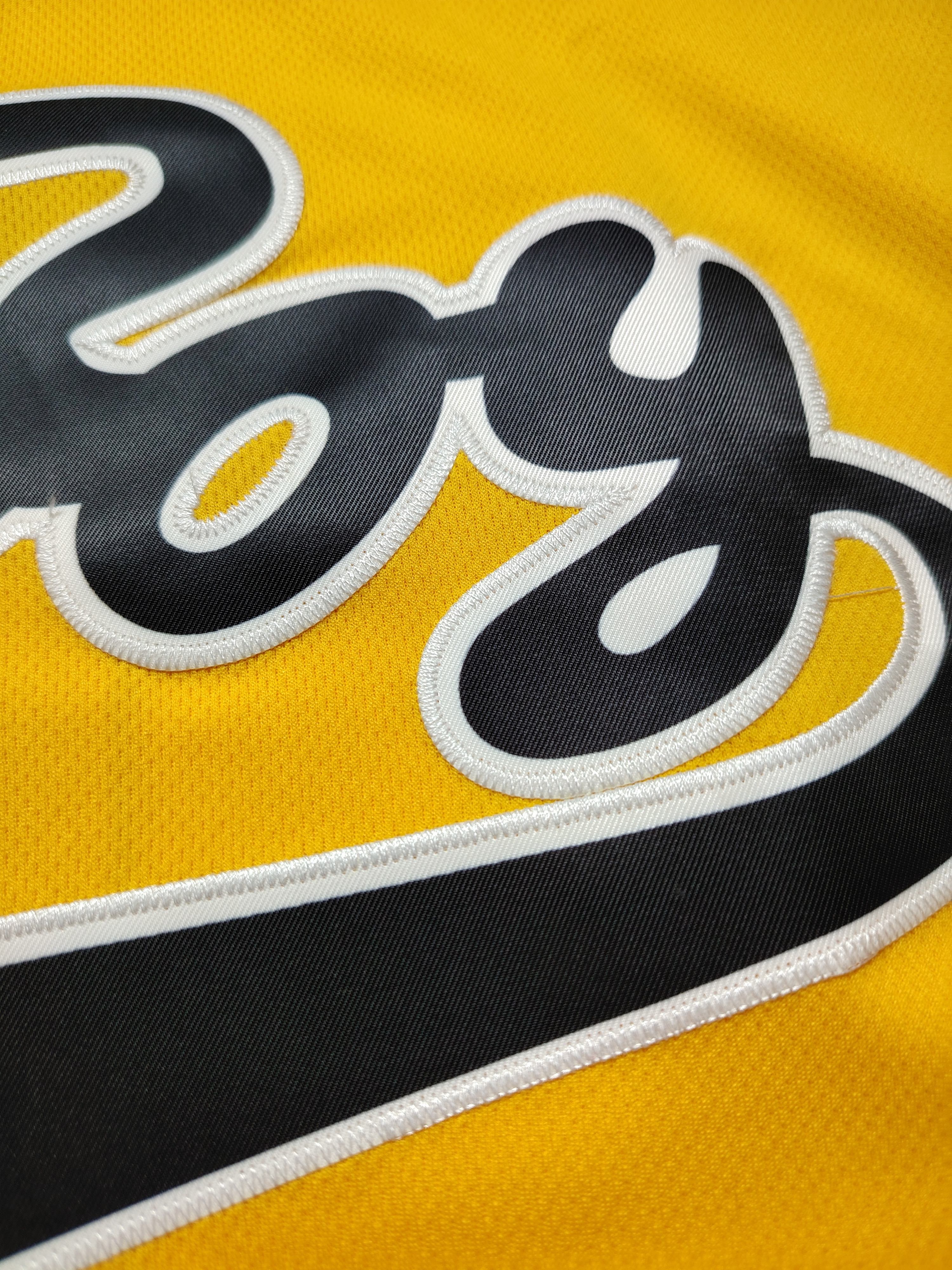 Men'S Badboy #10 Yellow Baseball Jersey - Classic Retro Design with Embroidered Lettering, Button-Up Short Sleeve, Breathable Loose Fit for Training, Competition & Casual Wear - All-Season Comfort, Sports Apparel, Sporty Look, Comfortable Sports Wear, Athletic Clothing, Sporty Style, Durable Stitching, Performance Wear, Fitness Enthusiasts