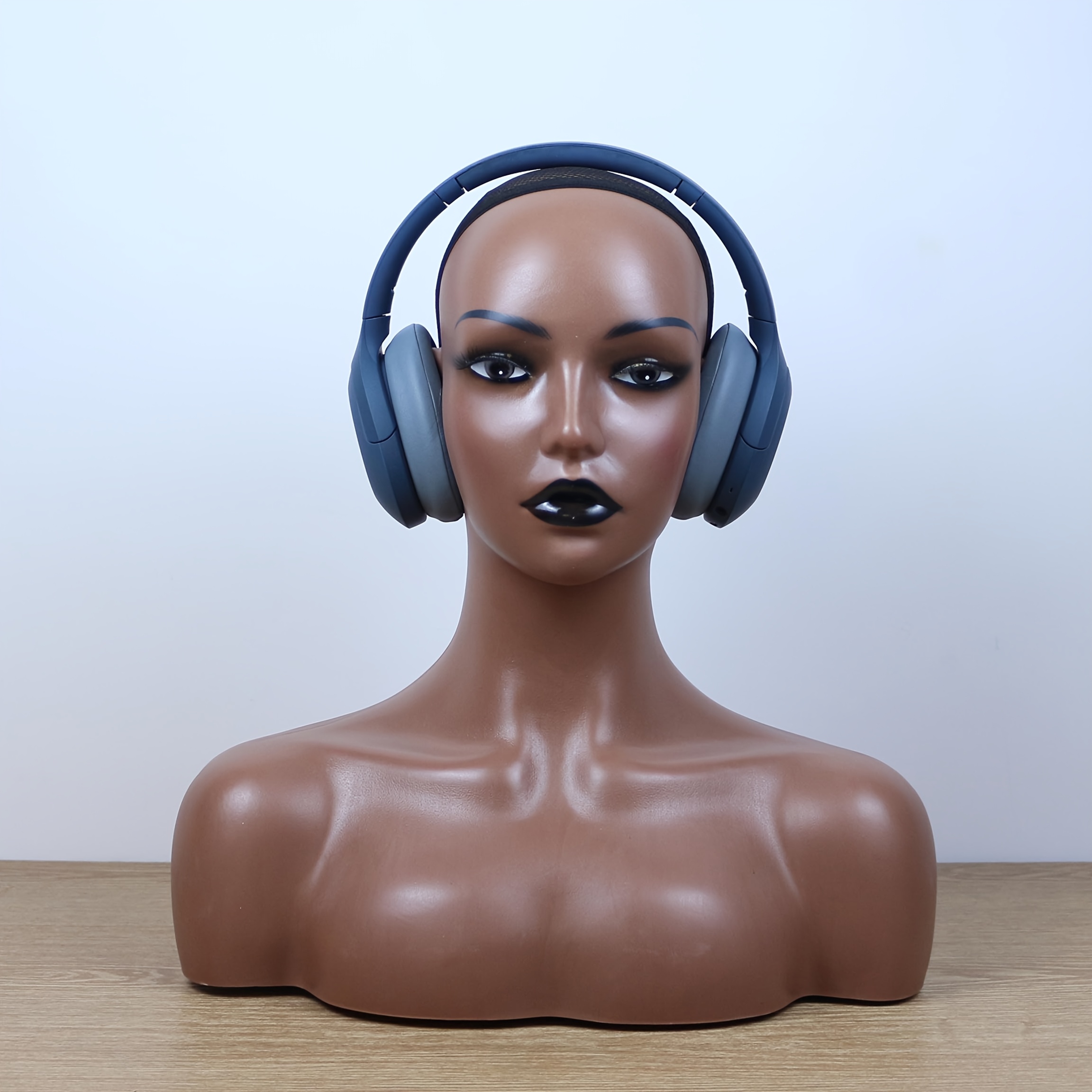 Realistic Mannequin Head with Shoulders for Wigs Hats Scarves Pendants Fashion Glasses Headphones Masks Display, Head Mannequin with Stand, Braiding Mannequin Head, Large Mannequin Head, Accessory Showcase, Wig Display, Braided Hair, Stylish Display, Highquality Material, Smooth Finish, Headstand Mannequin, Shoulder Display, Wig Sellers, Salon Professionals