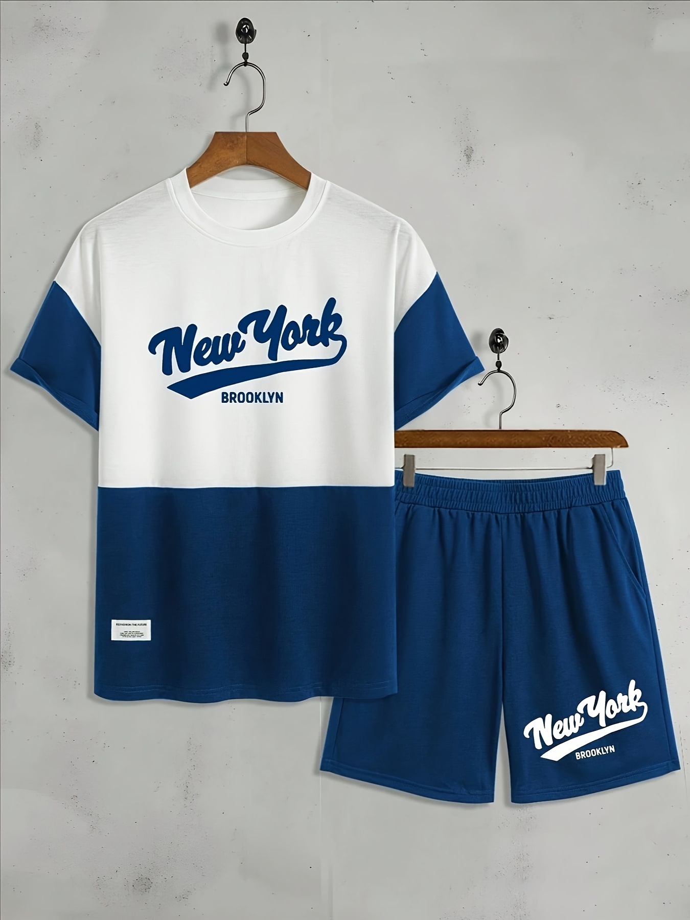 2pcs Men'S Novelty 3D Print Summer Outfit Set, Short Sleeve Crew Neck T-Shirt and Drawstring Shorts with Pockets