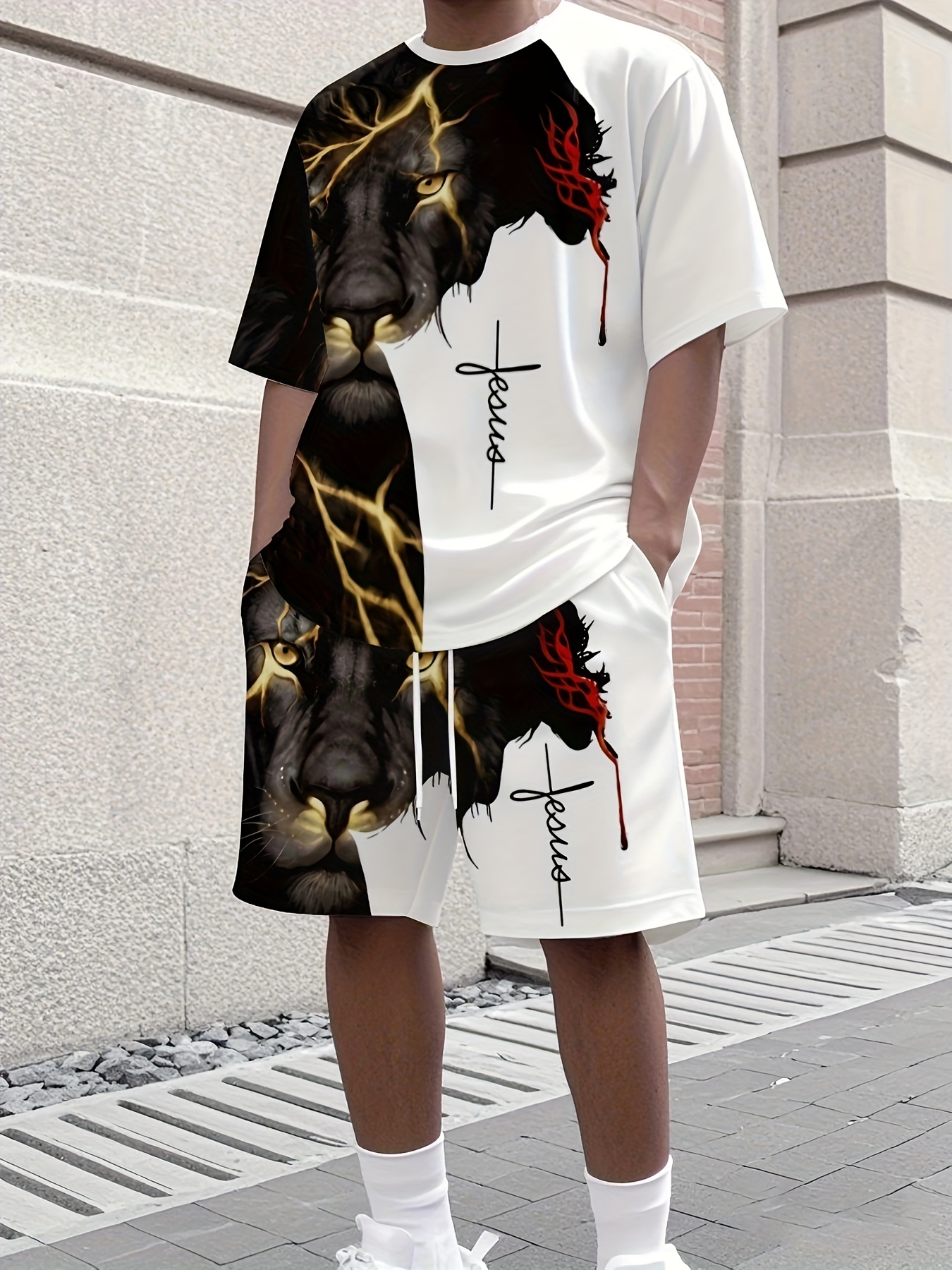 Lightweight, Men's Athletic T-Shirt and Shorts Set - Polyester, Sporty Style, Round Neck, Regular Fit, Machine Washable, Digital Print with Lion and Cross Motif, Ideal for Sports and Casual Wear