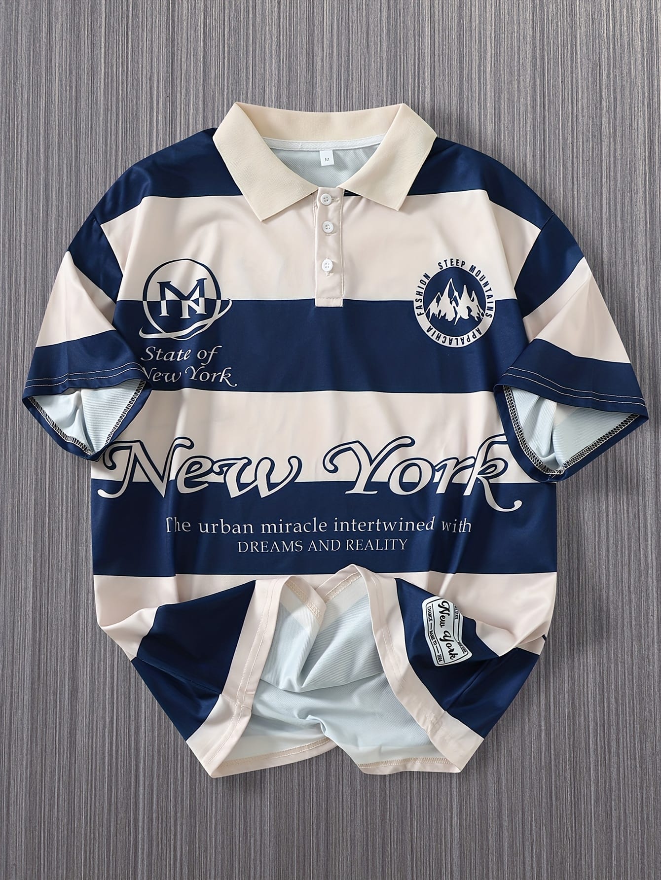 The 2025 New Blue And White Striped Short-Sleeve Polo Shirt Features a Stylish Collar Design. The New York-Themed Print Highlights Urban Trends, While The Breathable Fabric Ensures Comfort Against The Skin, Perfect for Spring And Summer. Versatile for Daily, Casual, And Business Occasions, It Effortlessly Creates a Gentlemanly Style. A Trendy Choice That Unlocks The Essence of New York, Injecting Fashionable Vitality Into Your Wardrobe And Showcasing Unique Charm!
