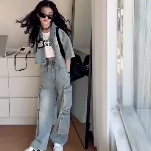 Fashionable Girls' Two-Piece Faux Denim Set, Short-Sleeve Jacket + Cargo Pants Outfit, 2025 New Arrival, Autumn And Winter Collection, Back-To-School Season Wear, Cool Style, Trendy And Versatile, for Outdoor