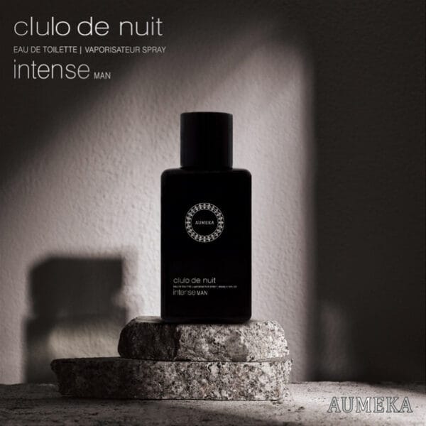 AuMEKA Clulo de Nuit Intense Men'S Eau de Toilette & Vaporisateur Spray Luxury Glass Bottle with Black Label, Woody Floral Scent, Sulfate-Free Perfume for Men, Sophisticated Design, Premium Packaging
