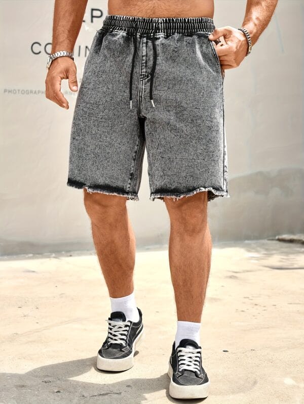 Men's Light Wash Distressed Casual Denim Shorts - Relaxed Straight-Leg Short Length with Frayed Hem & Belt Loops, Machine Washable Summer Shorts with Functional Pocket for Casual Attire (No-Stretch Denim Fabric)