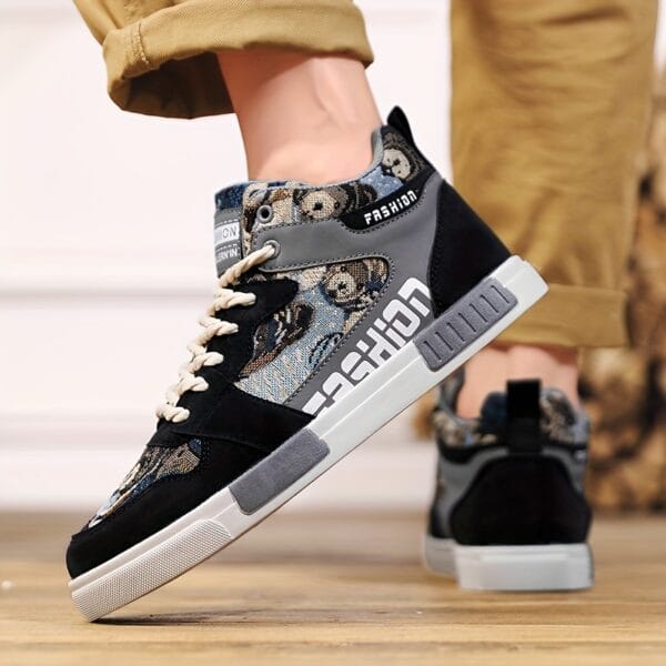 Fashionable High-Top Sneakers: Perfect for Outdoor Adventures - Men'S And Women'S Sizes Available