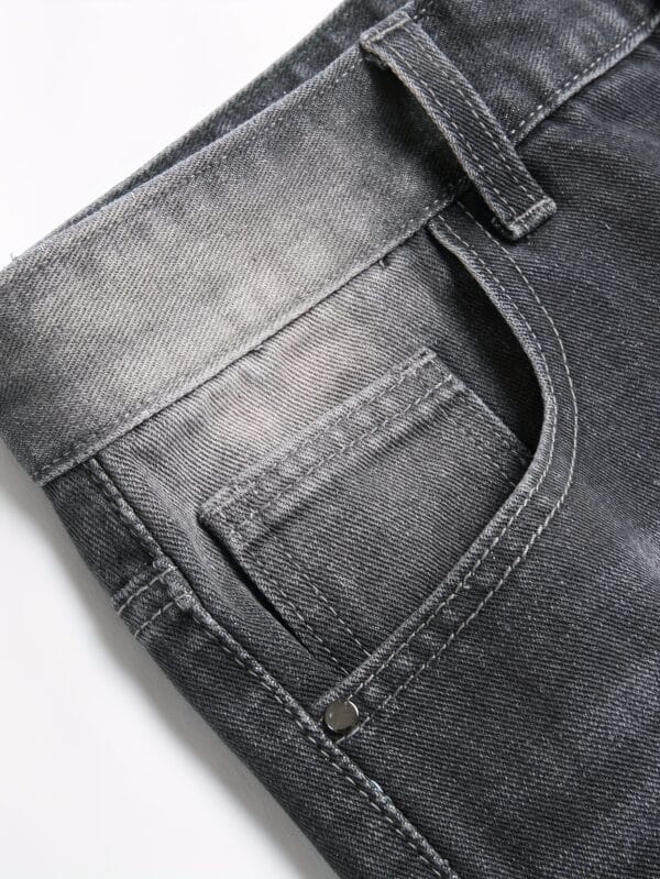 Men's Distressed Denim Shorts - Summer Casual Streetwear with Frayed Hem & Ripped Details, Mid-Rise Regular Fit, Machine Washable Non-Stretch Fabric, Functional Pockets for Casual Attire, Shorts Jeans