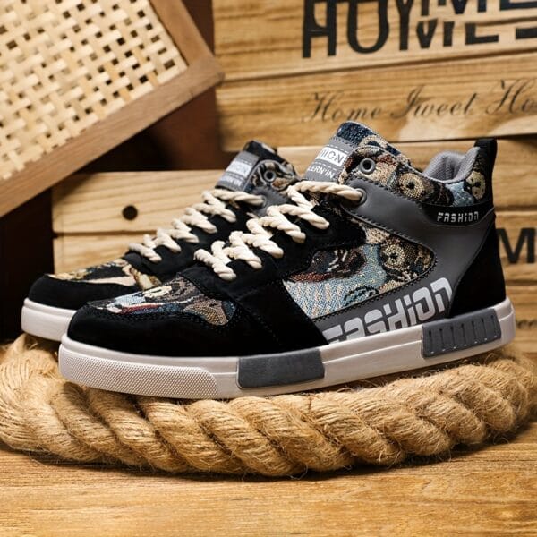 Fashionable High-Top Sneakers: Perfect for Outdoor Adventures - Men'S And Women'S Sizes Available