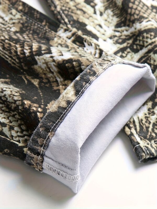 Men's Slim Fit Snake Print Jeans - Streetwear Animal Pattern Stretch Denim Pants for Concerts & Night Out, All-Season Comfort Regular Length Casual Trousers, Concertready Clothing, Streetstyle Attire, Stylish Snake Pattern, Sleek Fabric Construction