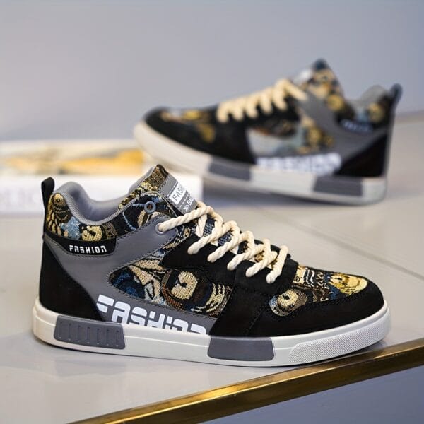 Fashionable High-Top Sneakers: Perfect for Outdoor Adventures - Men'S And Women'S Sizes Available