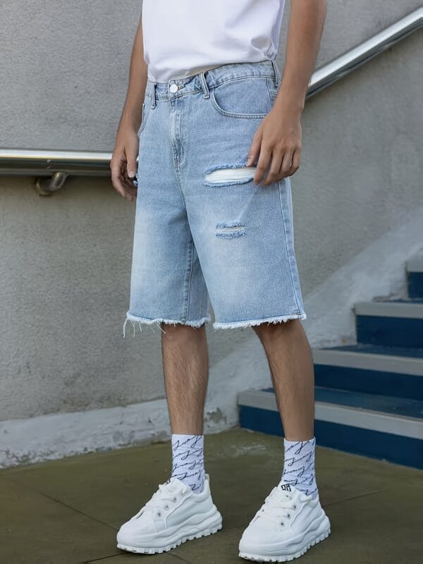 Men's Light Blue Denim Shorts - Non-Stretch Mid-Length Jeans with Frayed Edges & Pre-Worn Look, Button Closure Loose Fit Casual Streetwear for Everyday Outfits - All-Season Non-Stretch Jeans Shorts, Relaxed Style, Vintage Aesthetic, Quality Stitching, Urban Style