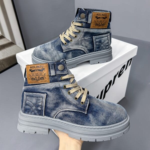 Men's Vintage American-Style Chunky Sole Western Work Boots for Fall/Winter 2025 - Distressed Design