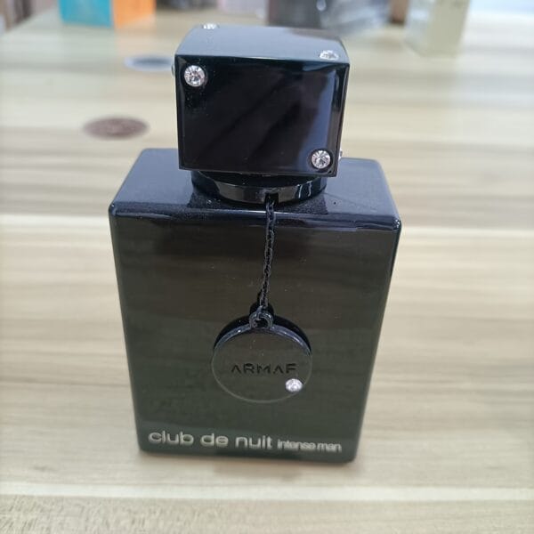 Armaf Perfumes Club de Nuit Nightclub Party Vietnam Perfume - Intense Floral Scent, Long-Lasting Fragrance for Men, Elegant Black Bottle with Golden Accents, Perfect for Nightclub & Casual Attire, Nightclub Fragrance, Sophisticated Packaging, Highquality Perfume