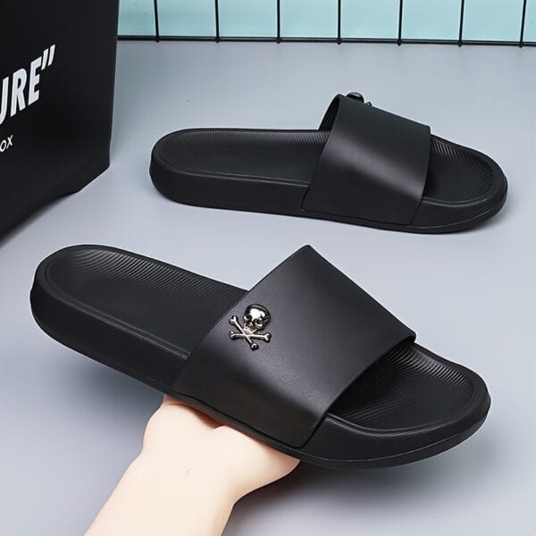 Men's Slip-On Sandals with Skull Buckle Design - Lightweight PVC Upper & EVA Sole, Anti-Slip Comfort for Beach, Casual, Indoor/Outdoor Use - All-Season Black Unisex Slippers