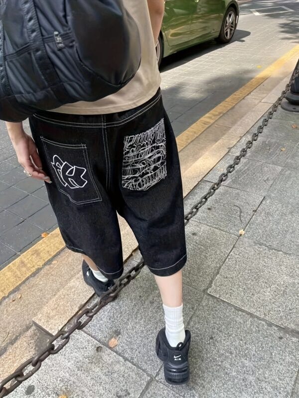 Men's Hip-Hop Street Style Mid-Waist Loose Straight Denim Shorts - Skateboard Casual 19.05cm Length, Plus Size Original Color Jeans, Machine Washable for Beach & Urban Fashion, Streetwear Essentials, Highwaisted Design, Durable Fabric, Trendy Embroidery, Sturdy Construction, Streetwear Enthusiasts