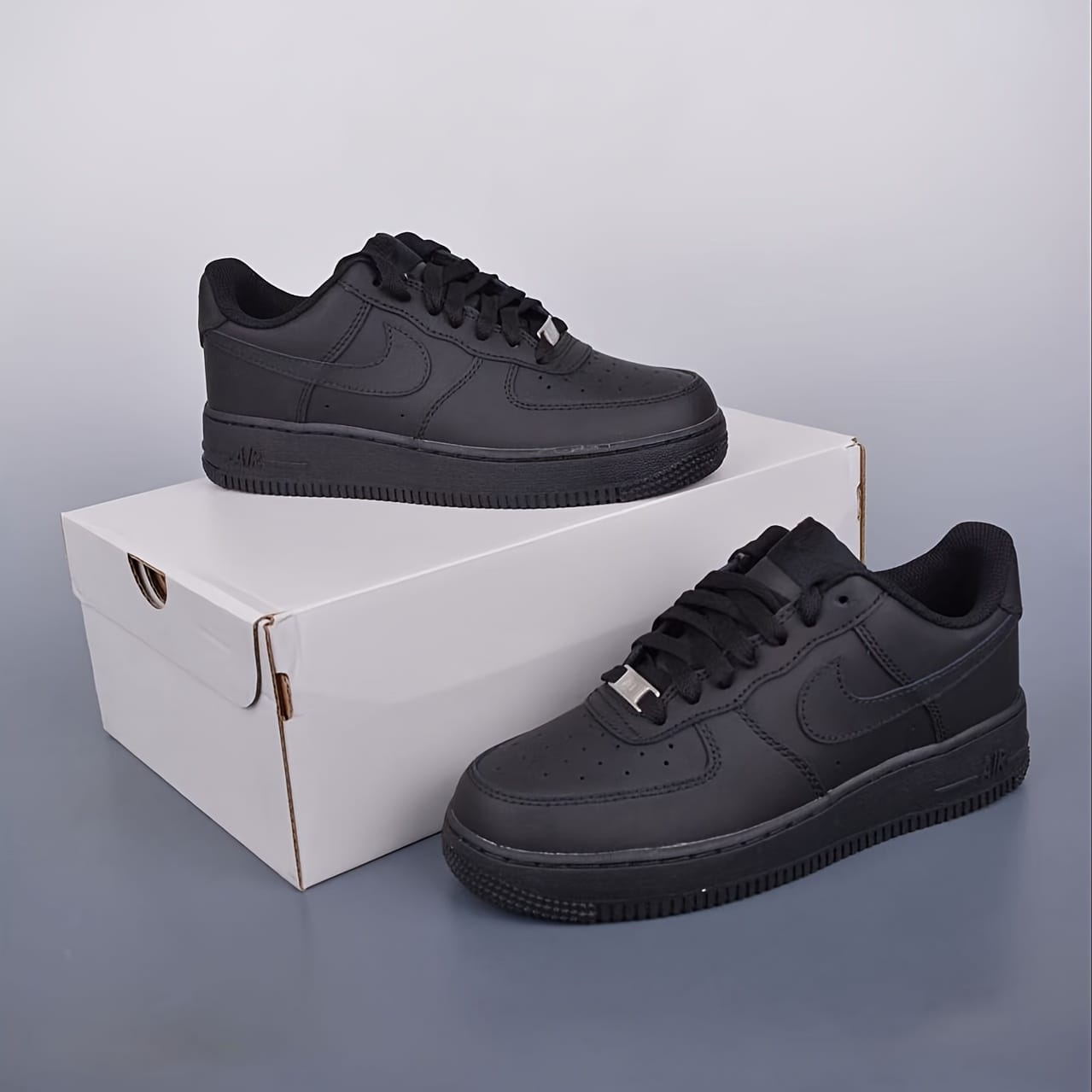 Men's Nike Air Force 1 Low-Top Sneakers - Classic Retro Non-Slip Shoes, Cushioned Comfort & Lace-Up Closure, Durable PU Upper & Rubber Sole for Everyday, Sports, Formal - All-around Versatile Casual Shoes in Classic Black