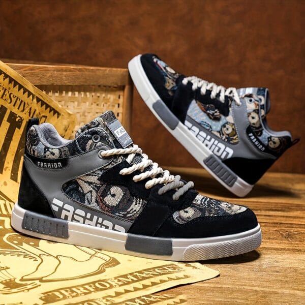 Fashionable High-Top Sneakers: Perfect for Outdoor Adventures - Men'S And Women'S Sizes Available