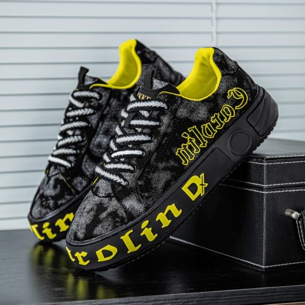 BJ888 Men'S Streetwear Skate Shoes - Low-Top Canvas Sneakers with Breathable Fabric Lining & Durable PVC Sole, Green Camo Design for Casual, Outdoor, Daily Wear, Skateboarding Shoes, Outdoor Footwear, Sporty Look, Fabric Lined Interior