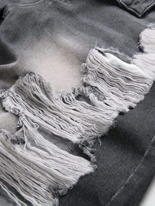 Men's Distressed Denim Shorts - Summer Casual Streetwear with Frayed Hem & Ripped Details, Mid-Rise Regular Fit, Machine Washable Non-Stretch Fabric, Functional Pockets for Casual Attire, Shorts Jeans