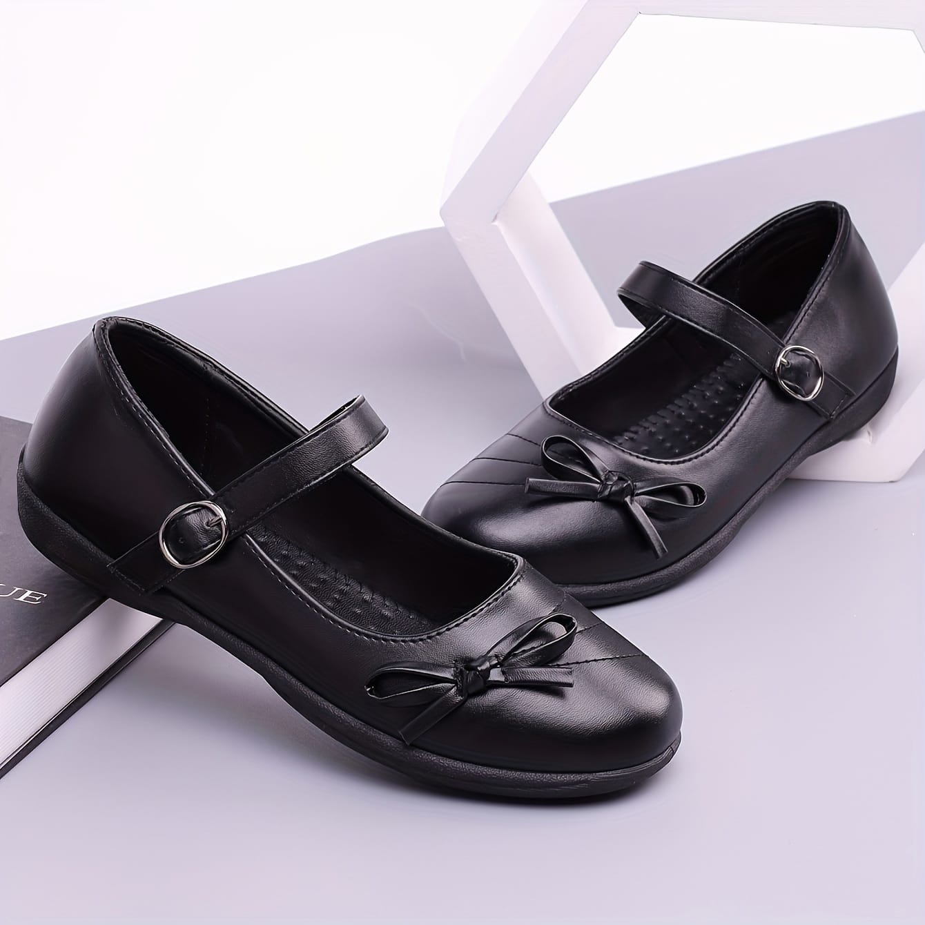 2025 New Flat Single Shoes for Women with Skirt Mary Jane Doudou Shoes Casual Fashion Shallow Mouth Bow