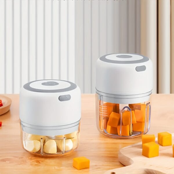 Wireless Portable Mini Food Blender, Chopper, Grinder with USB Charging - Electric Mixer and Food Processor for Kitchen Use, Compact Design for Easy Storage, Perfect for On-the-Go Meals, Kitchen Appliance, Modern Kitchenware, Durable Kitchen Tool