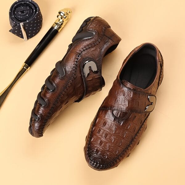 2025 Spring New High-End Luxury Embossed Genuine Leather Shoes, Top Layer Cowhide + Silent Wear-Resistant Rubber Sole, Slip-On Classic Loafers, 3 Colors Available, High Quality Coating + Buckle Design, Plus Size Options, Suitable for Daily Use, Business & Banquets, Outdoor Activities, Repurchase Satisfaction Rate Up to 93%