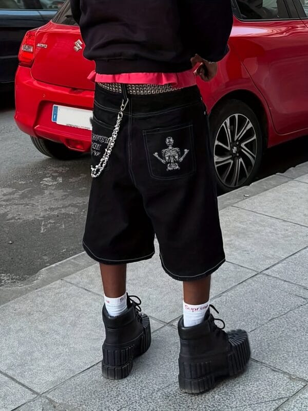 Skull Embroidered Loose Denim Shorts, Letter Embroidery Jeans, Street Style Retro Fashion Denim Shorts