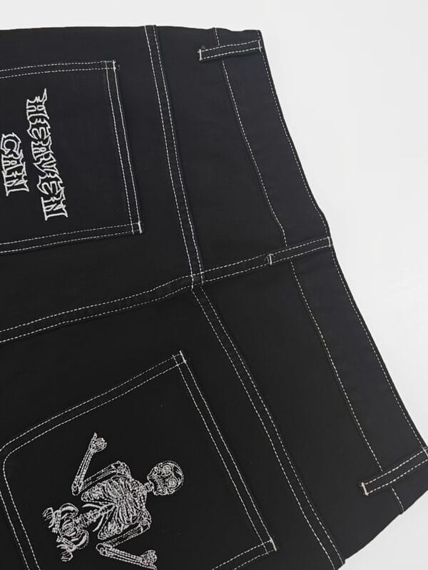 Skull Embroidered Loose Denim Shorts, Letter Embroidery Jeans, Street Style Retro Fashion Denim Shorts