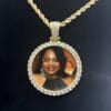 Collier pendentif photo rond personnalisé – Style hip-hop, zircone cubique et cuivre, cadeau personnalisé unique pour garçons