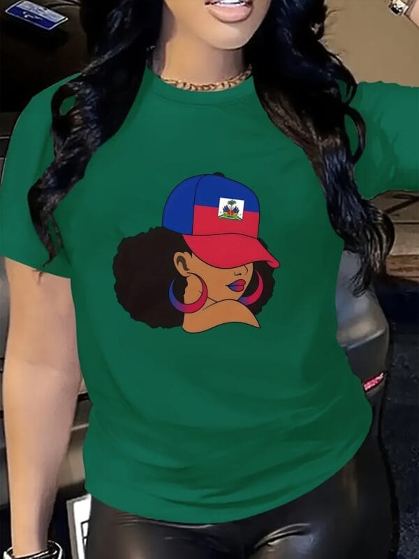 T-Shirt Femme – Fierté Haïtienne, Design Patriotique avec Drapeau & Silhouette Féminine